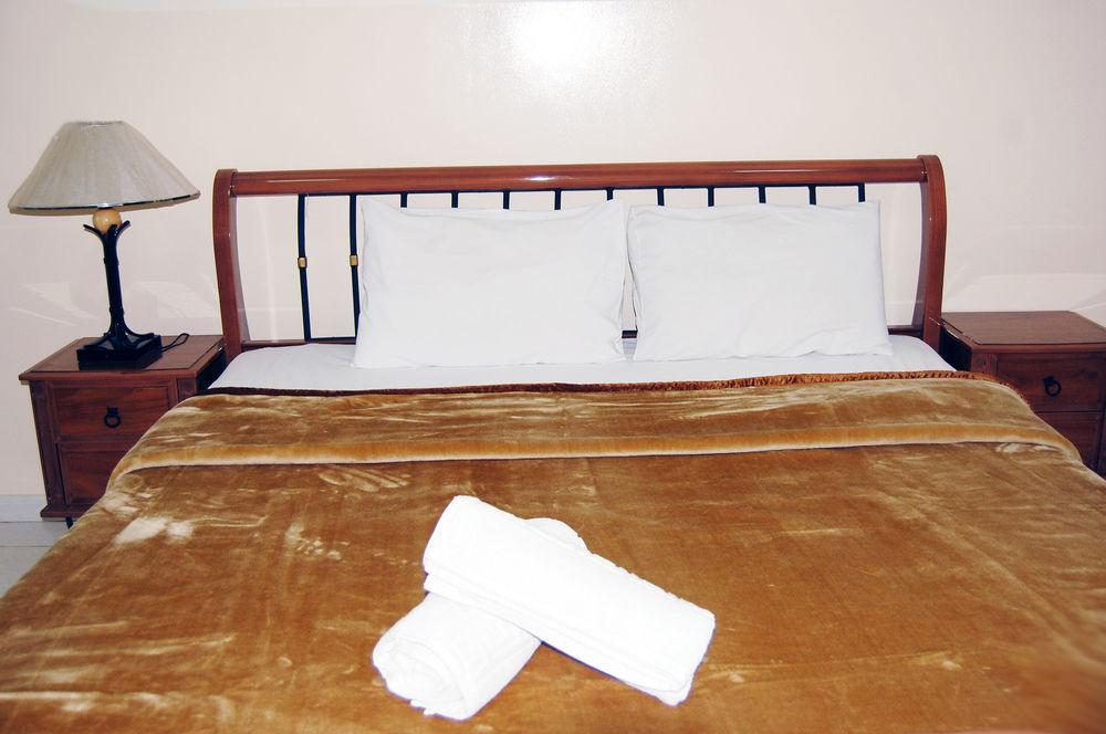 Al Ferdous Hotel Apartment Sharjah Exterior photo