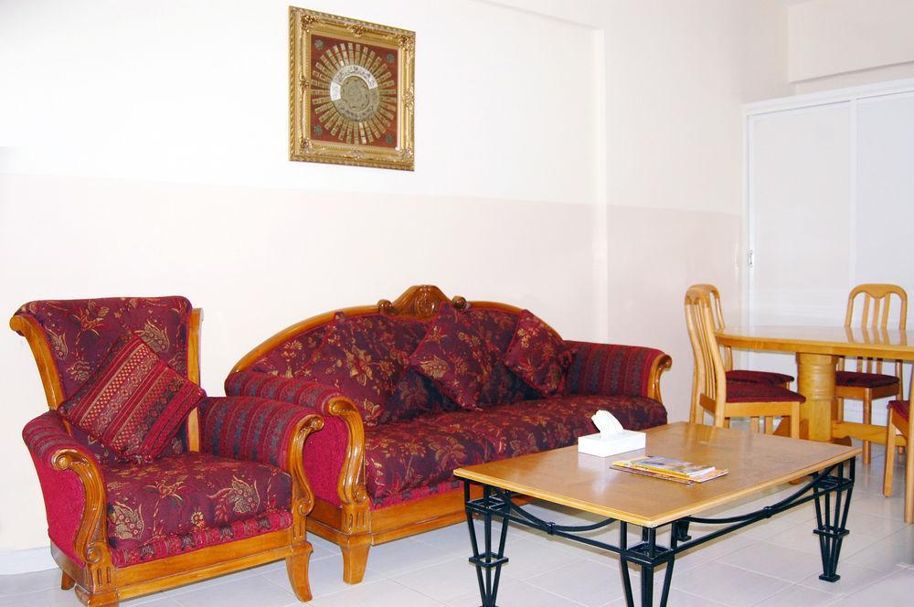 Al Ferdous Hotel Apartment Sharjah Exterior photo