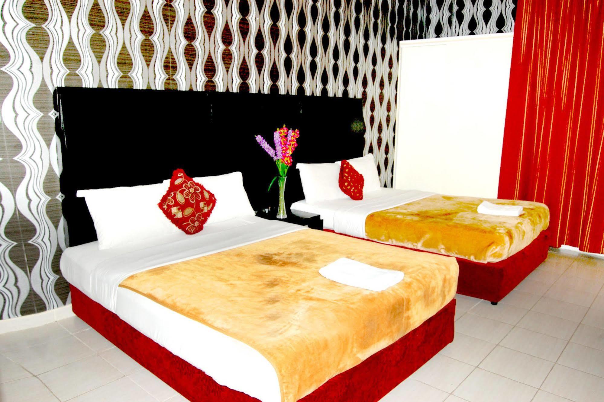 Al Ferdous Hotel Apartment Sharjah Exterior photo