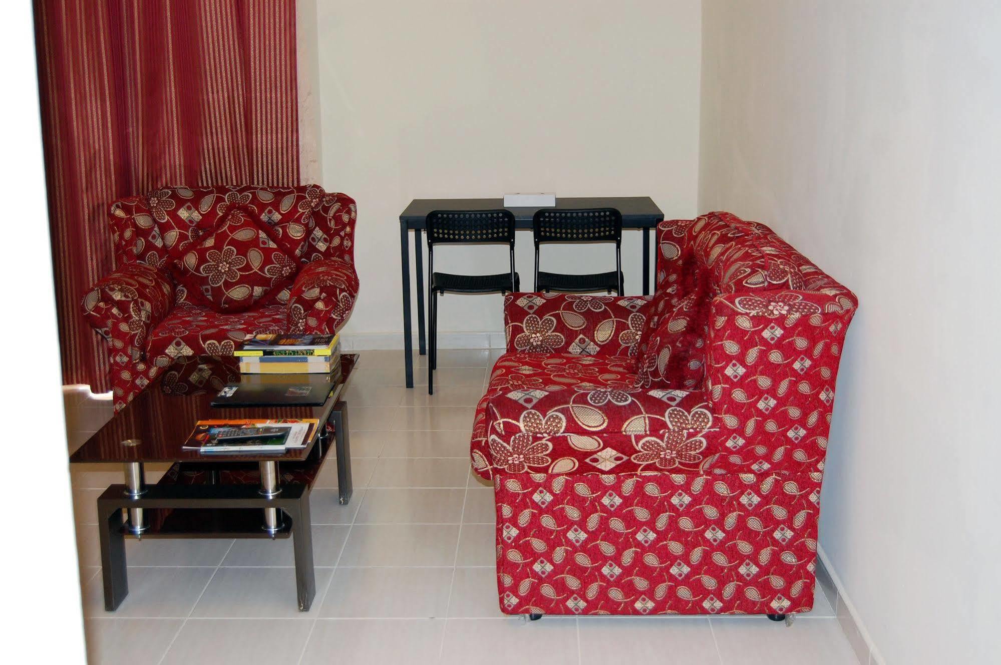 Al Ferdous Hotel Apartment Sharjah Exterior photo